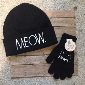 “MEOW.” cat ear hat + touchscreen gloves